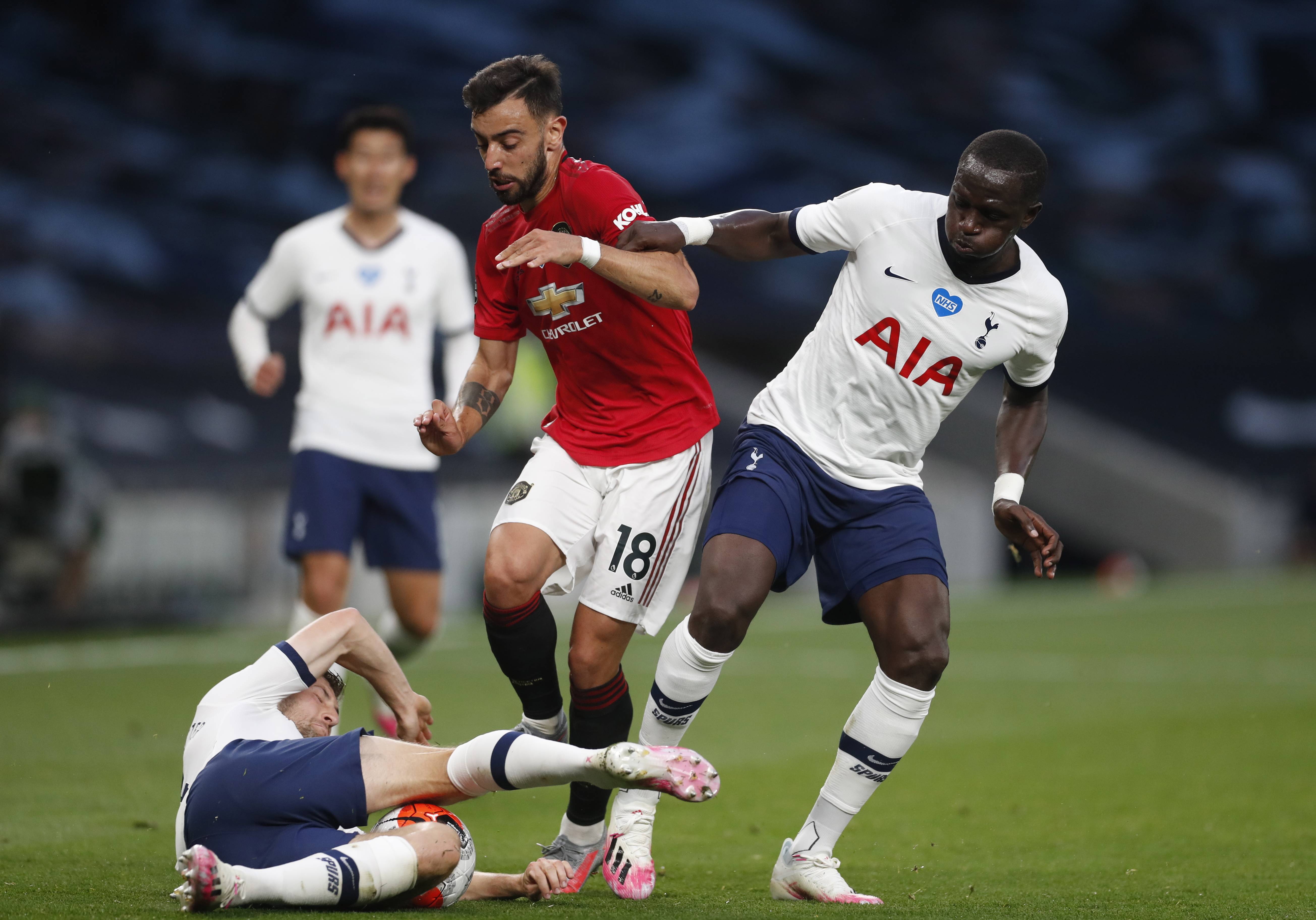 賽事中扛起 賽事中扛起